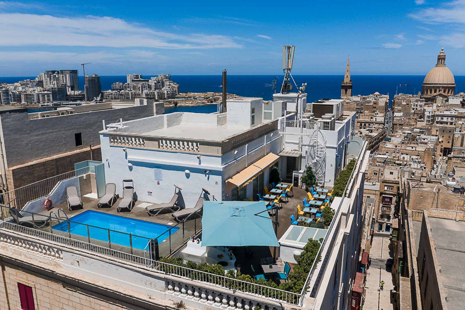 rooftop terrace, pool and restaurant